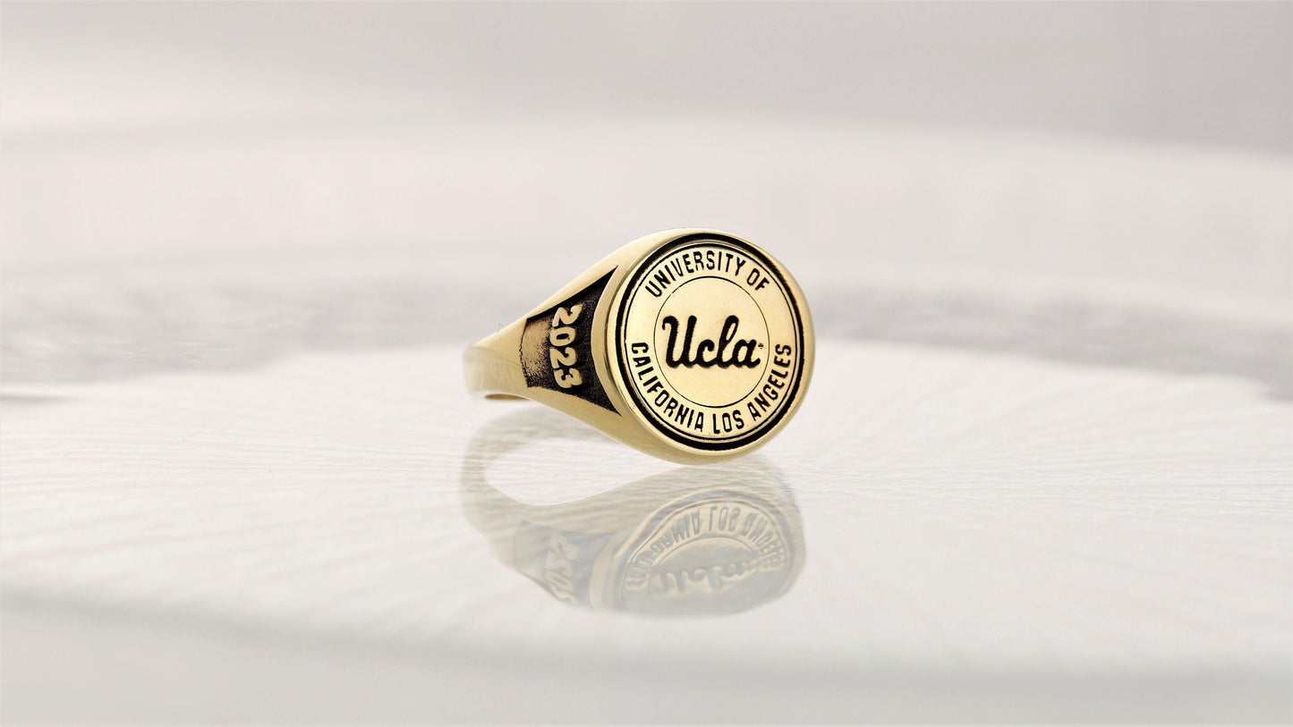Custom Engraved College Seal Signet Ring - Celebrate Your Achievement with a Personalized Touch