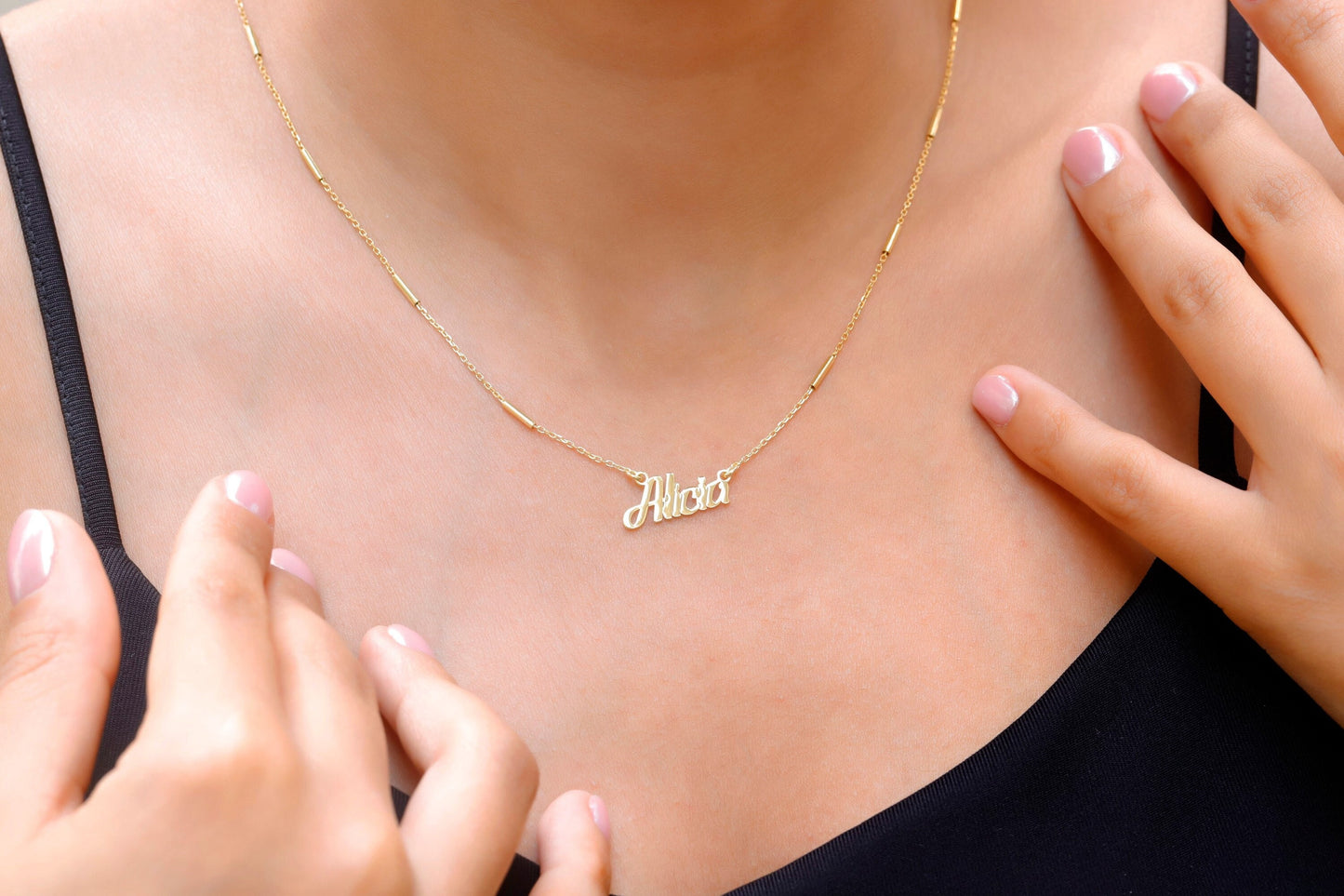 Name Necklace - Dazzling with Intermittent Pipe or Figaro Chain