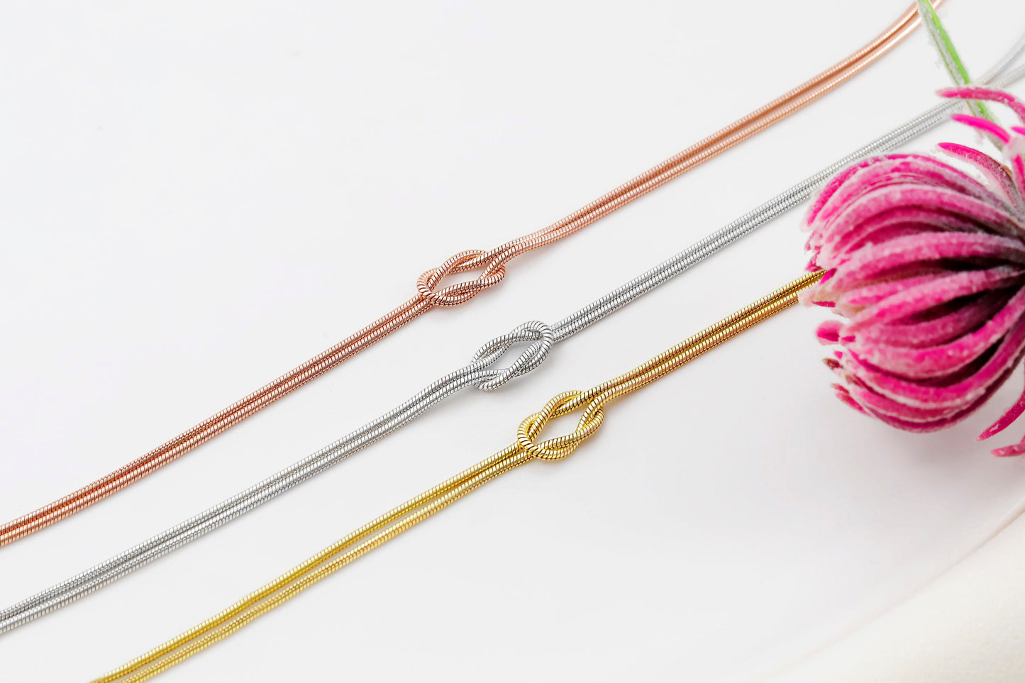 Love Knot Necklace - Elegant Snake Chain Design for Timeless Style