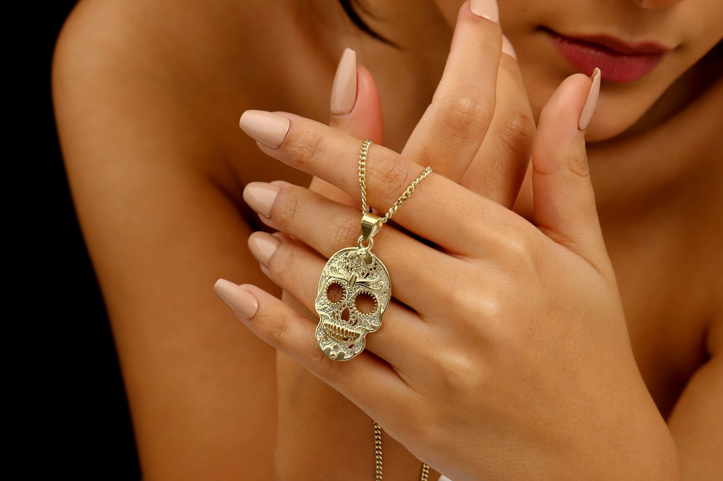 Perfect 3D Design Gold Skull Necklace by NecklaceDreamWorld, Día de los Muertos Jewelry with Curb Chain, Perfect Gifts, Gift for Him / Dad - silvergoldandrose
