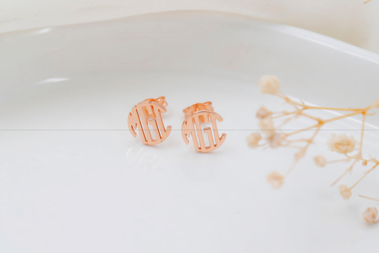 Dainty Monogram Earrings, Personalized Monogram, Minimalist Earrings, Custom Name Earrings, Block Monogram Earrings, Dainty Letter Earrings - silvergoldandrose