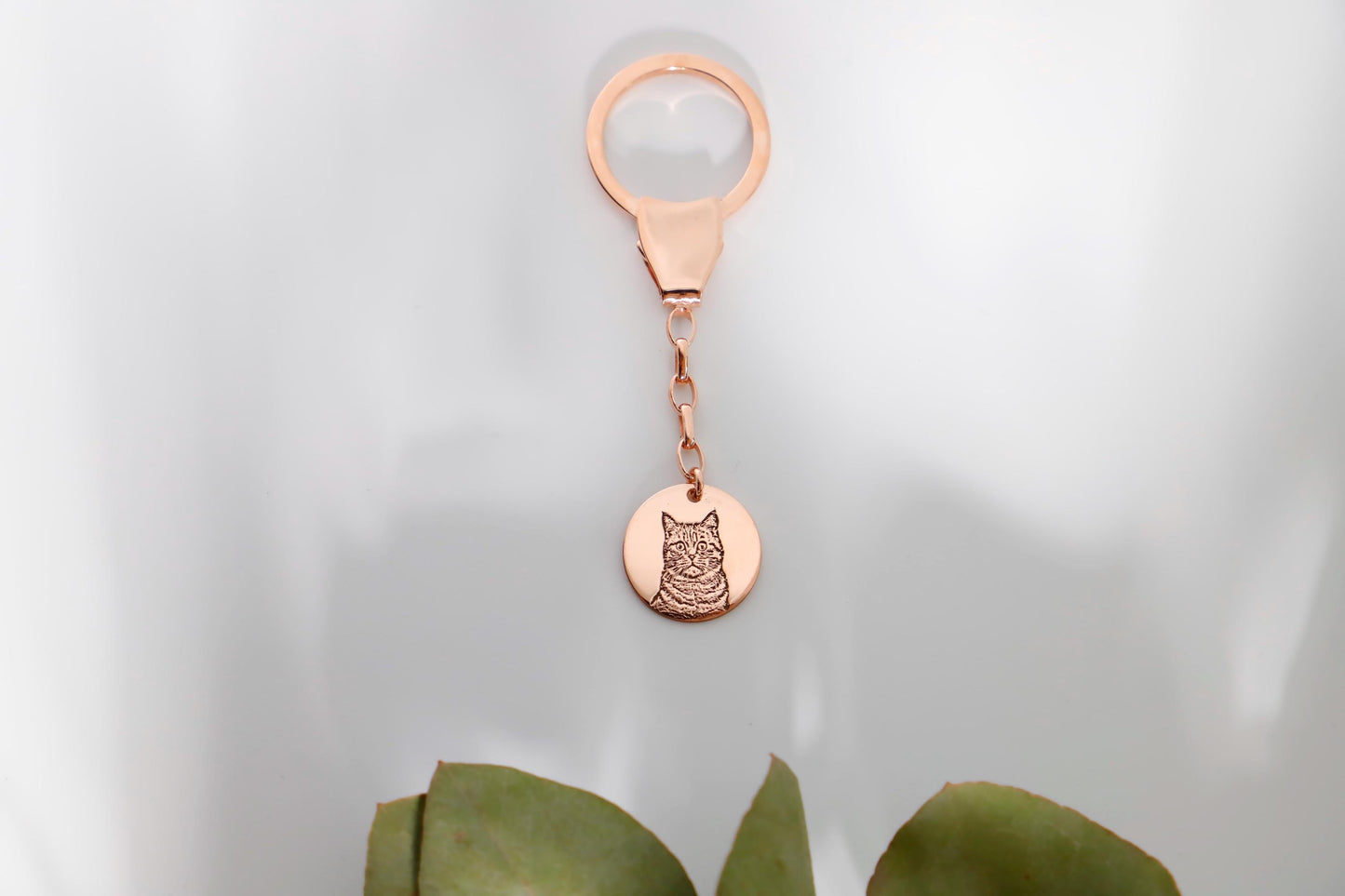 Custom Cat Keychain - Personalized Portrait from Photo - Pet Memorial Gift for Mom and Dad - Accessories for Mom - Cat Key chain - silvergoldandrose