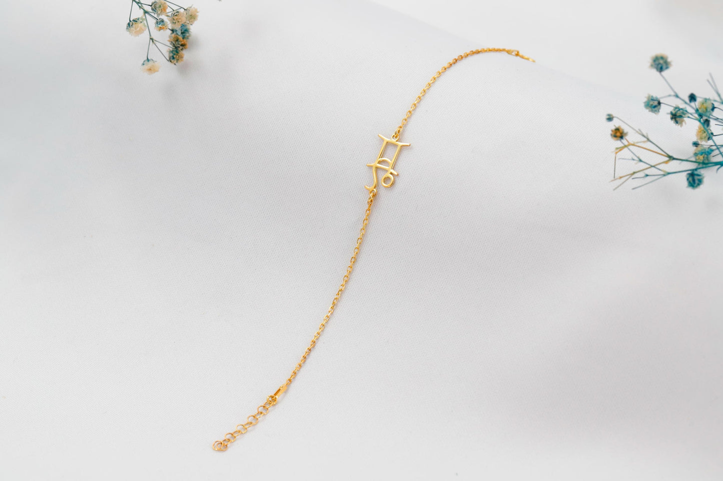 Zodiac Connection Bracelet - Sterling Silver Interlocking Design for Astrology Lovers