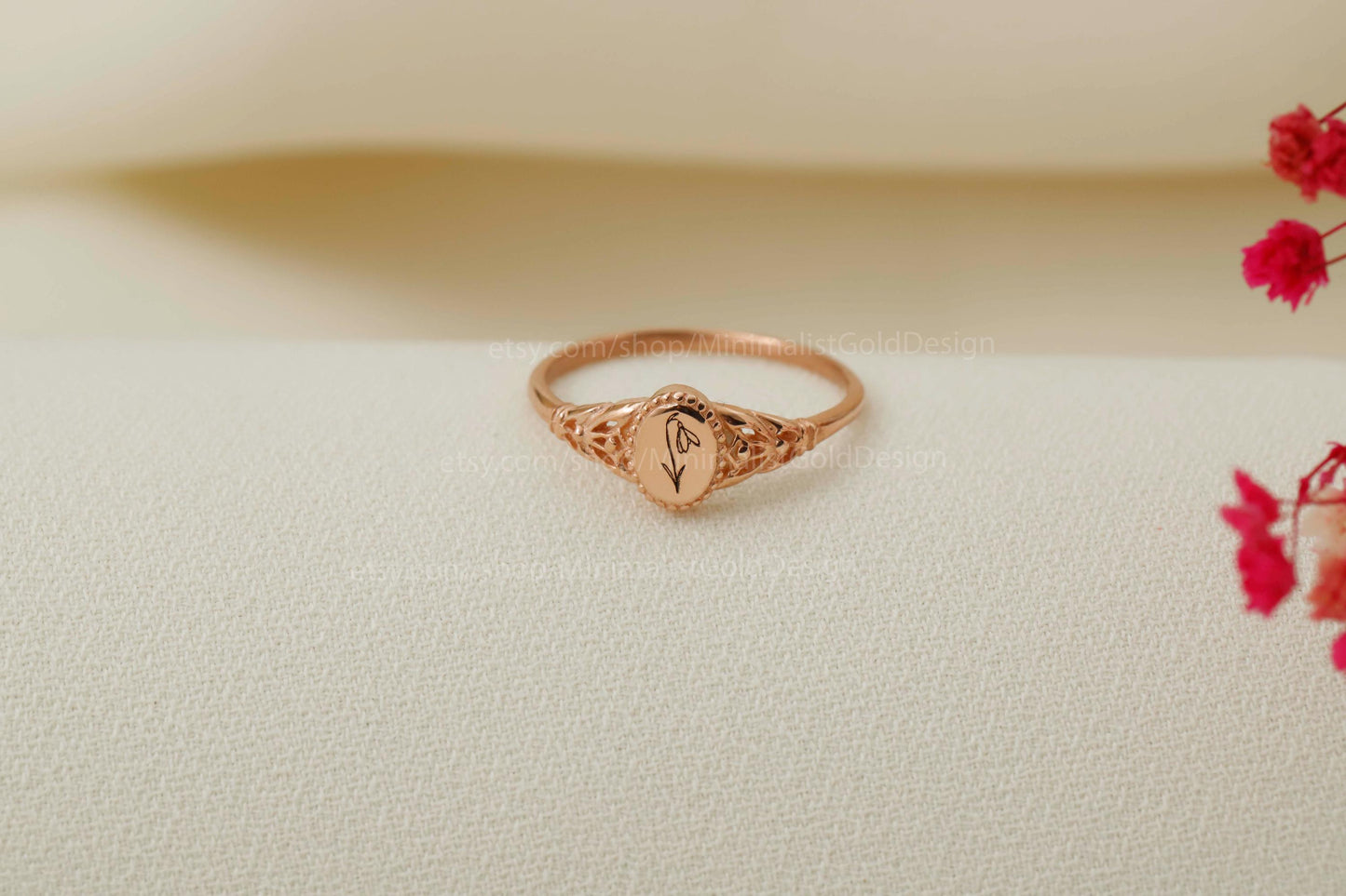 Brand Name Floral Signet Ring - Personalized 18K Gold Filled Birth Flower Ring for Stackable Vintage Style