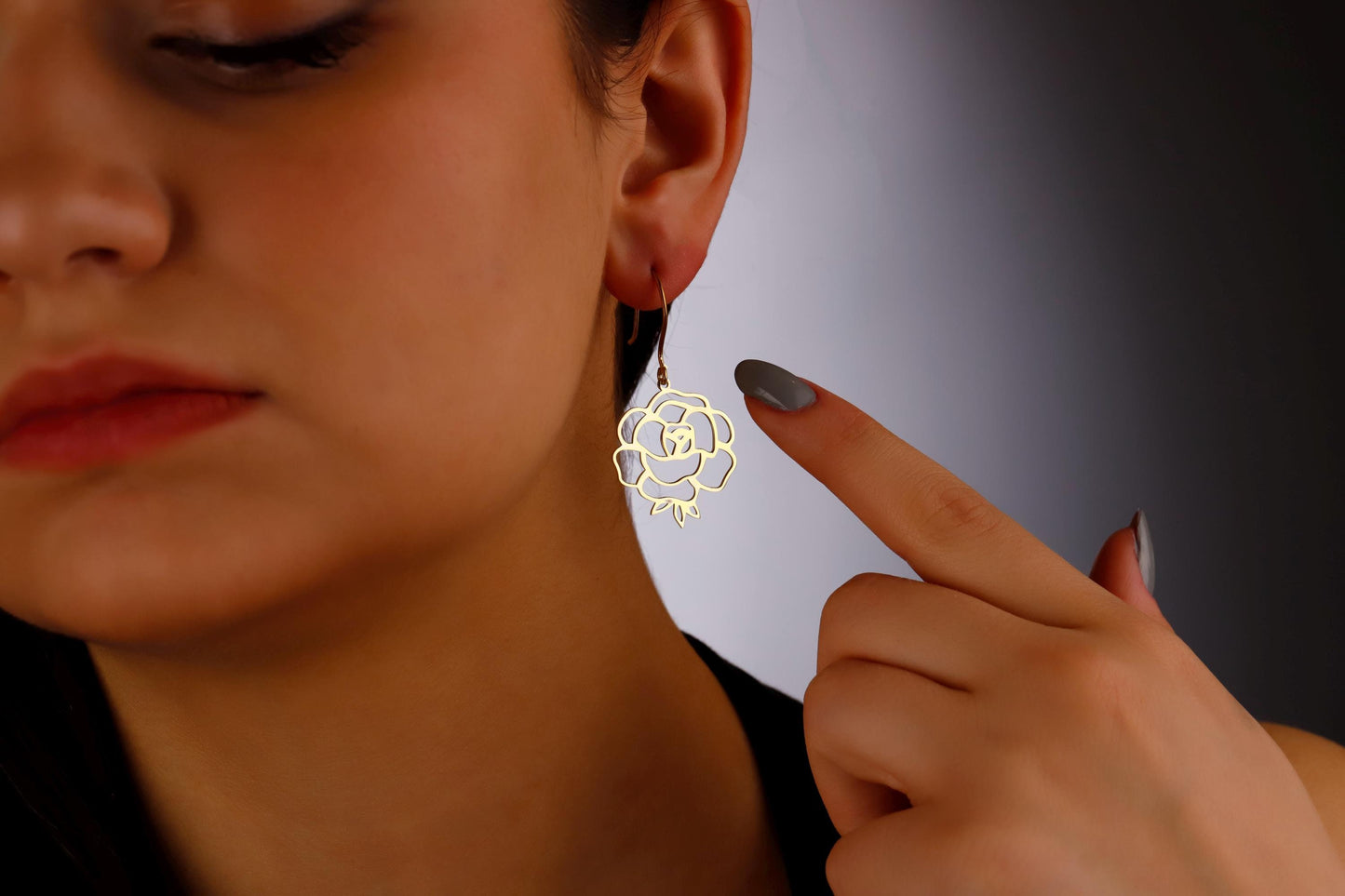 Blossom & Bloom Birth Flower Earrings - Celebrate Your Unique Story with Dazzling Floral Designs
