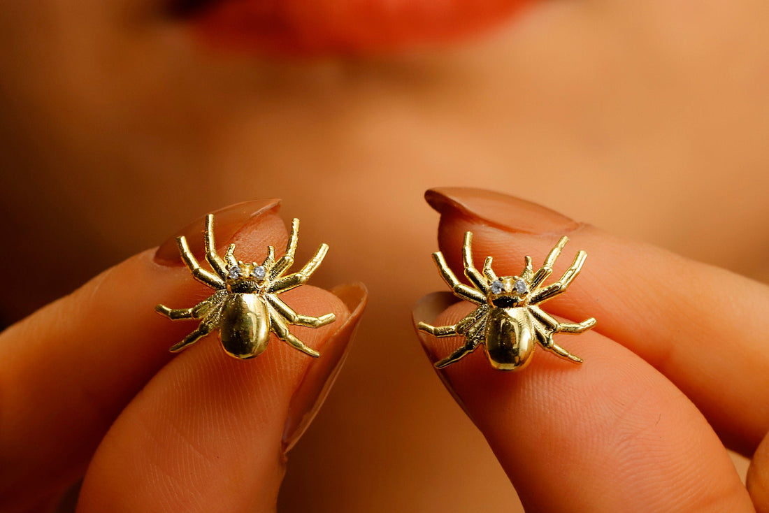 A Spooky and Stylish Statement: The 3D Spider Stud Earrings