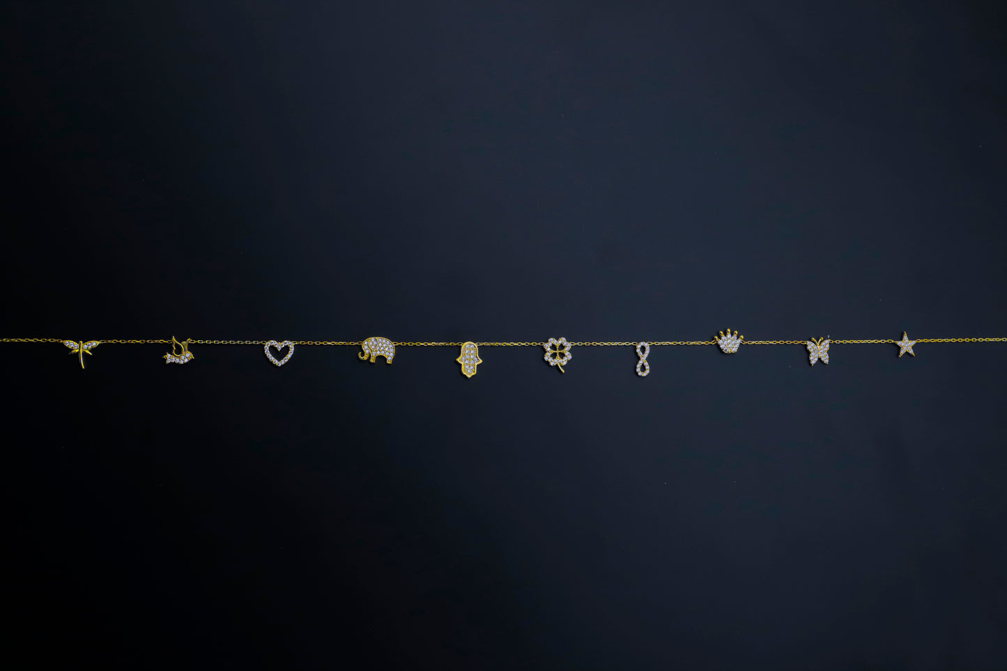 Dainty Initial Pave Necklace with Diamond Heart - Silvergoldandrose