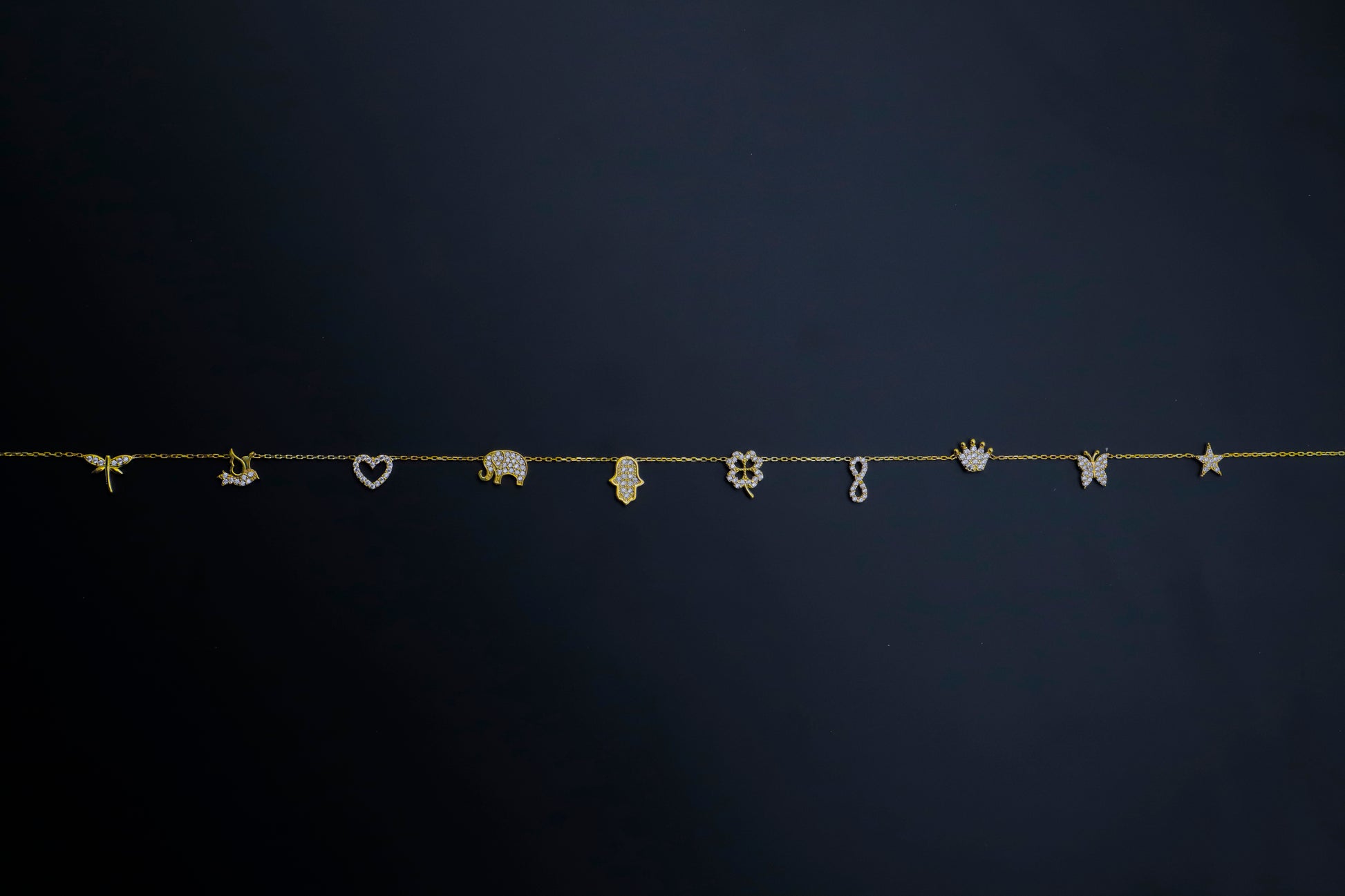 Dainty Initial Pave Necklace with Diamond Heart - Silvergoldandrose