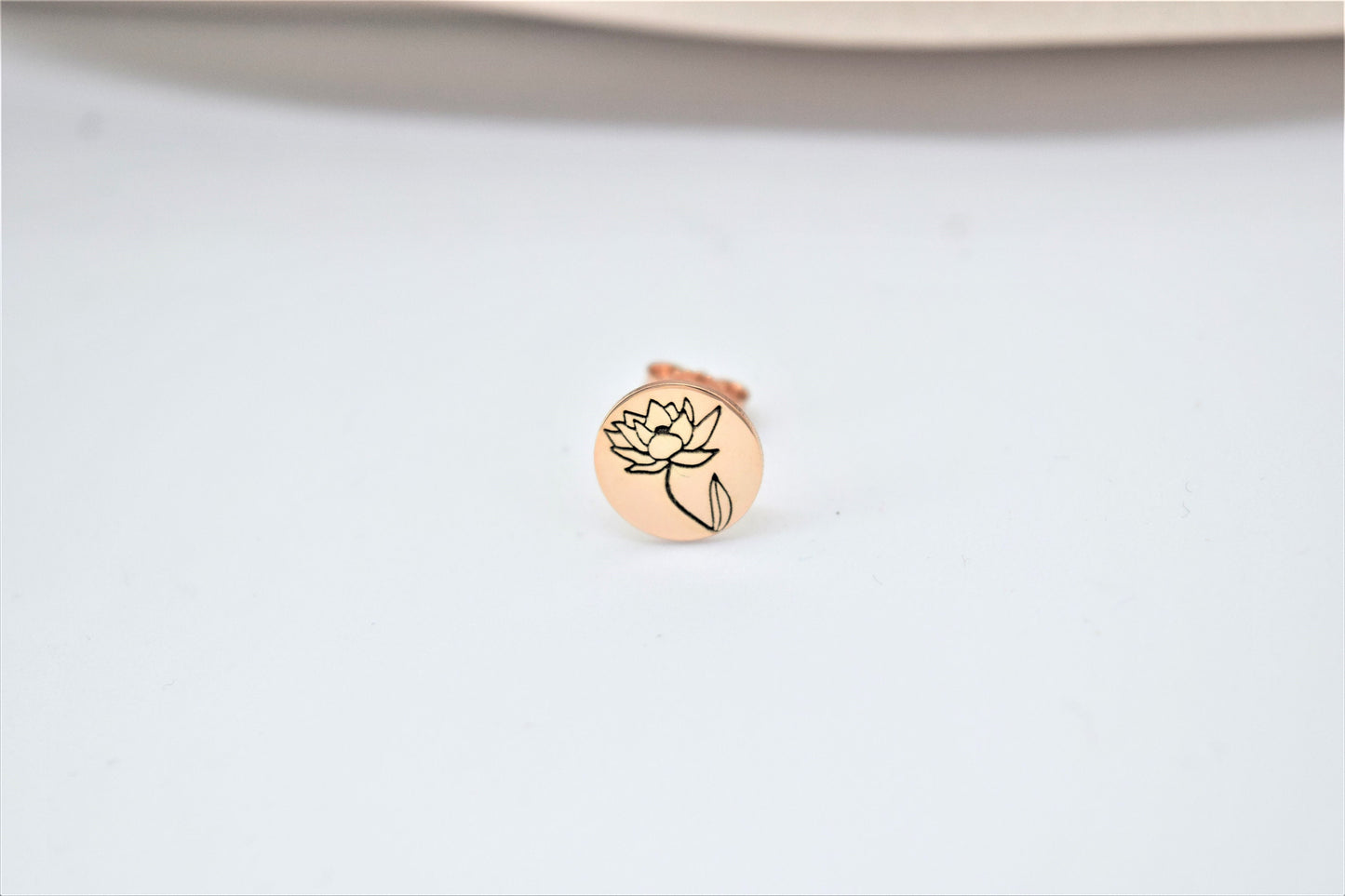 Personalized Birth Flower Earring • Floral Signet Earring • Birth Month Flower Earring • Silver, Gold and Rose Gold • Gift for Her •
