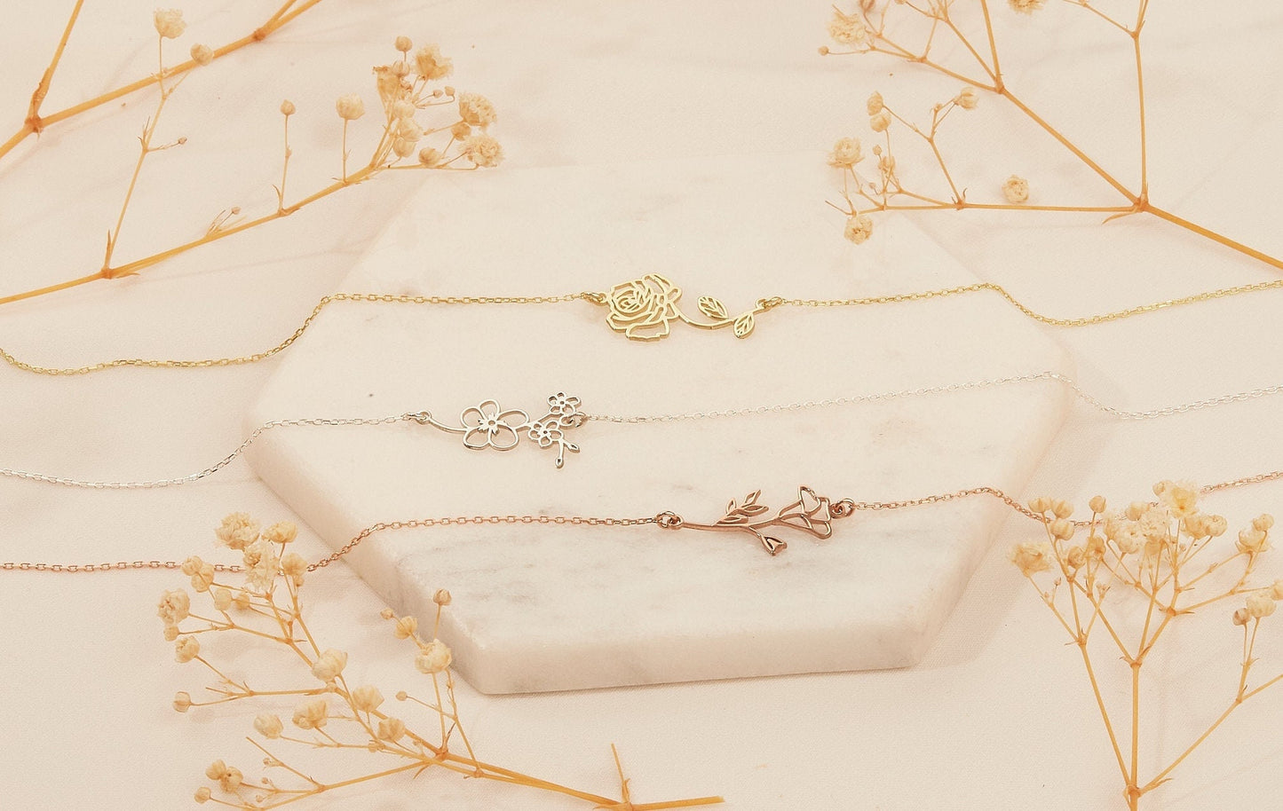 Custom Birthflower Necklace, Dainty Personalized Floral Necklace, Birth Month Necklace, Gift for Mom, Necklace for Women, Flower Jewelry