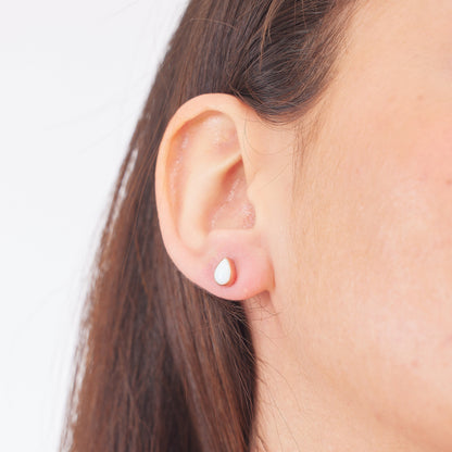 Elegant Jewel Opal Teardrop Earrings - Dazzling Iridescent Glow