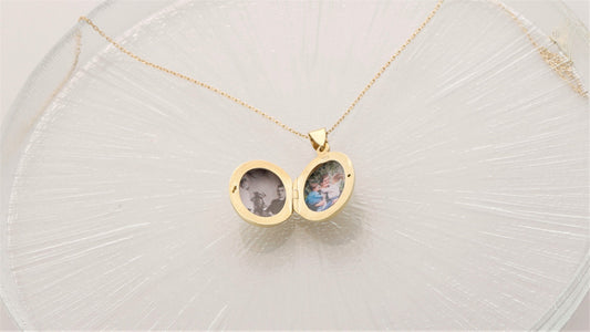 Personalized Silver Photo Locket Necklace - Custom Keepsake for Women - Unique Memorial & Anniversary Gift