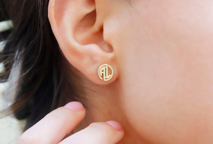 Custom Chic Monogram Earrings - Personalize Your Style with Elegance