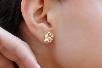 Personalized Elegance Monogram Earrings - Custom Initial Design for a Unique Touch
