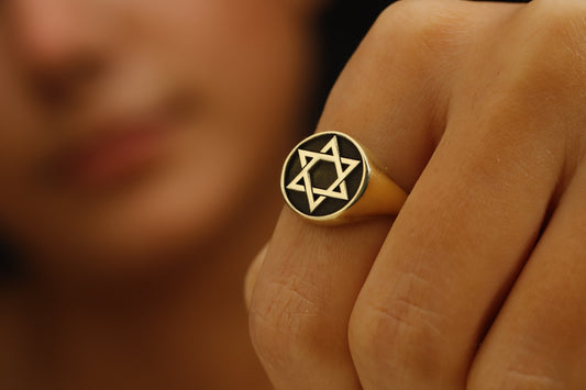 Magen David Engraved Signet Ring | Stunning Star of David Design | Perfect Chanukah Gift for All