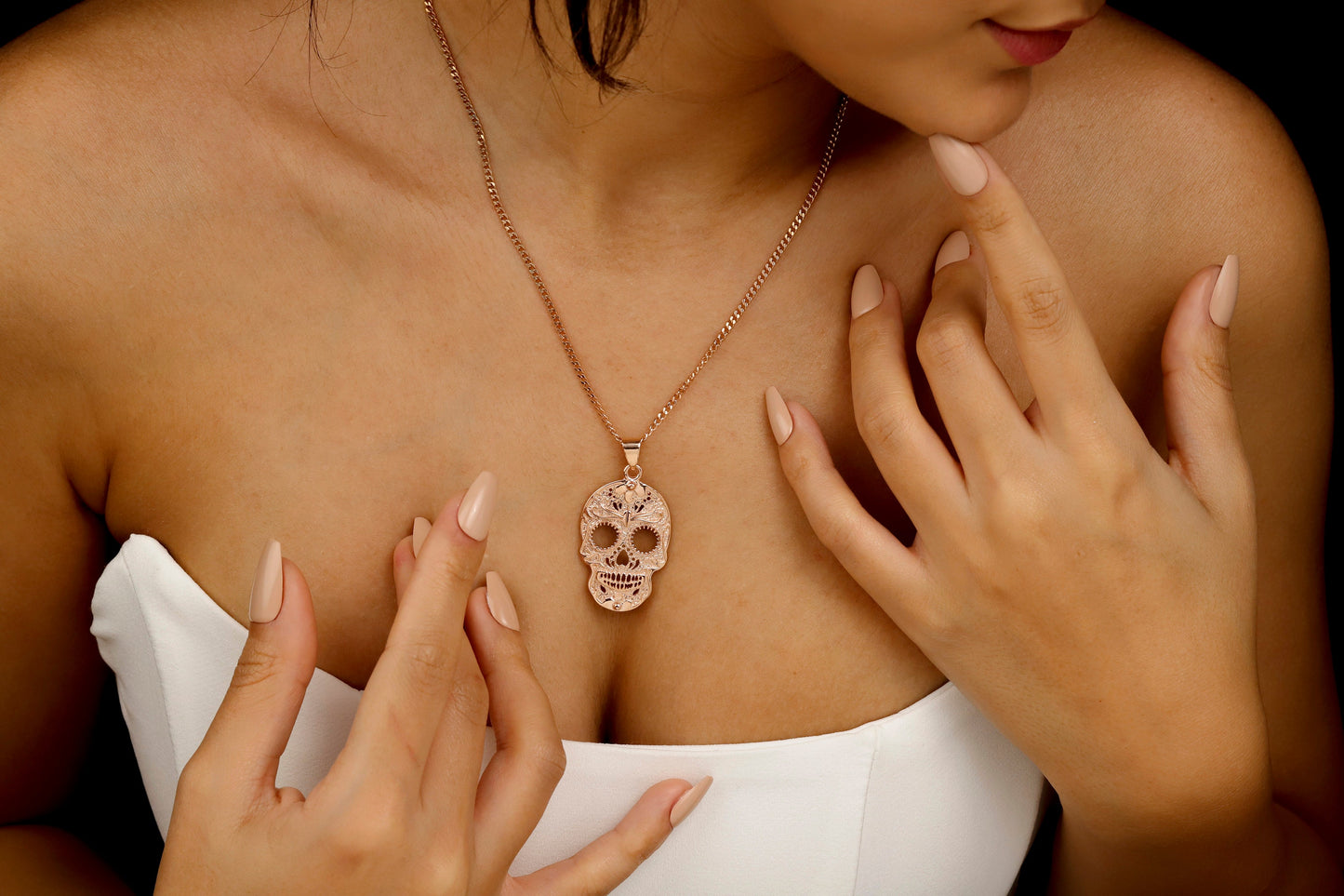 Perfect 3D Design Gold Skull Necklace by NecklaceDreamWorld, Día de los Muertos Jewelry with Curb Chain, Perfect Gifts, Gift for Him  / Dad - silvergoldandrose