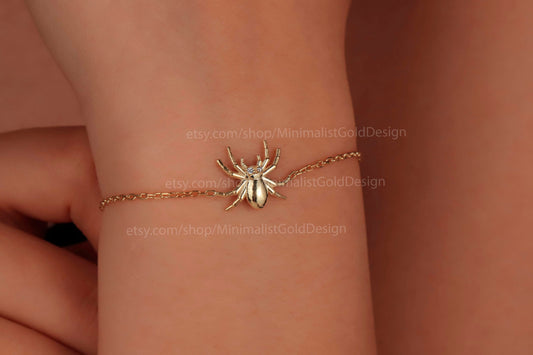 Realistic Spider Bracelet in 14K Gold and Silver • Creepy Jewelry • Gothic Style • 3D Spider Bracelet • Bug Bracelet • Spooky Season