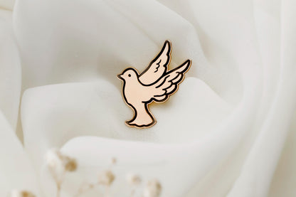 Pigeon Brooch • Bird Lapel Pin • Bird Lovers Jewelry • Peace Dove Lapel Pin • Postman Gift • - silvergoldandrose