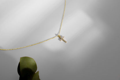 Shimmering Cross Necklace | Dainty Design for Everyday Inspiration