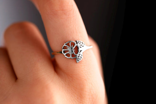 Sterling Silver Birth Flower Ring: Personalized Family Jewelry