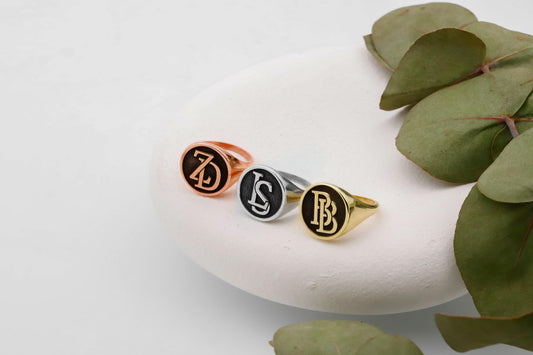 Intertwined Initial Signet Ring - Personalize Your Style with Elegant Customization