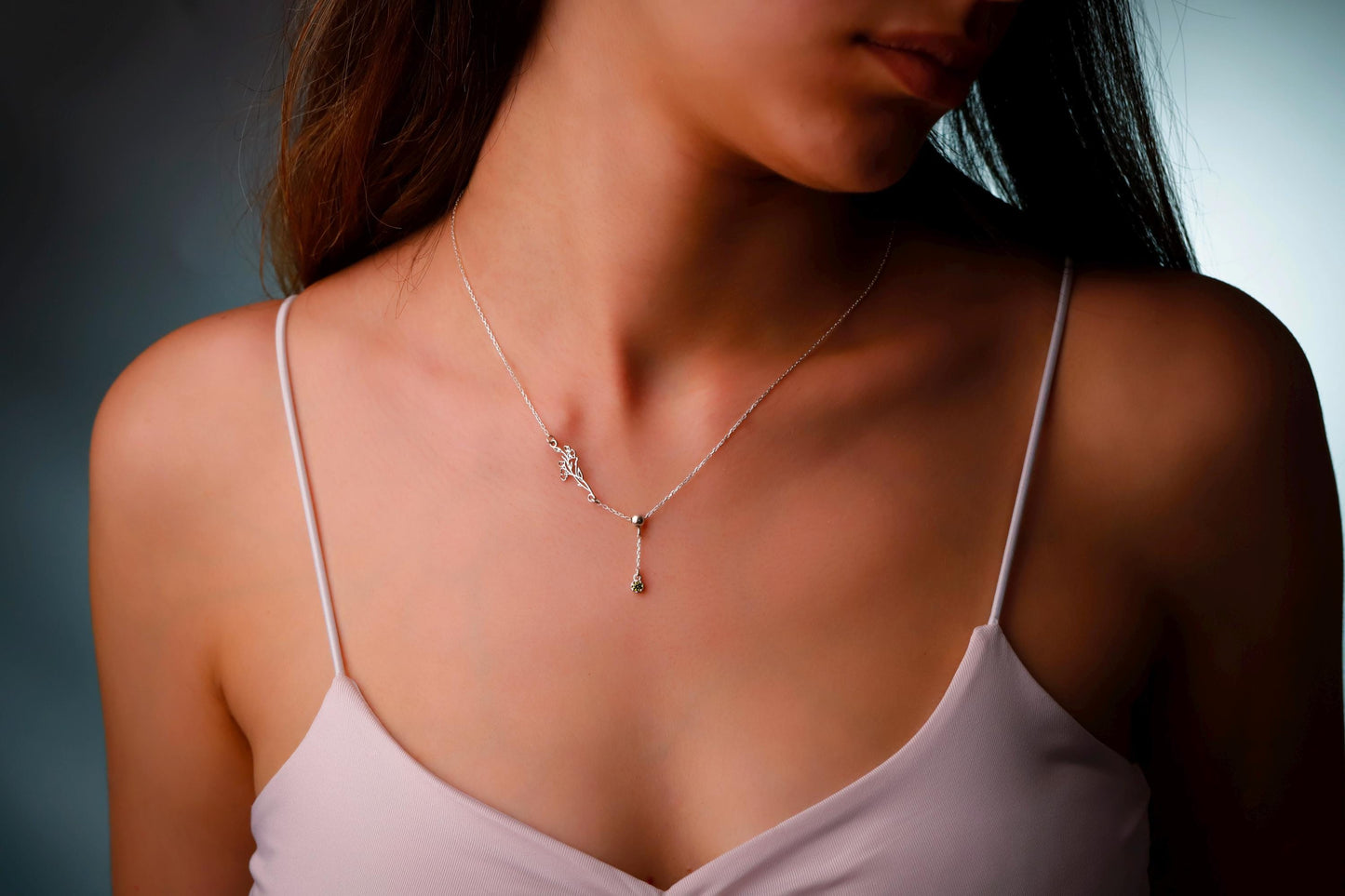 Luxe Bloom Birth Flower Necklace - Personalized Gold & Silver Lariat with Gemstone Drop