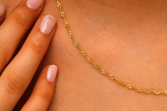 Shimmering Sterling Silver Spiga Chain Necklace - Twisted Singapore Design for Effortless Elegance