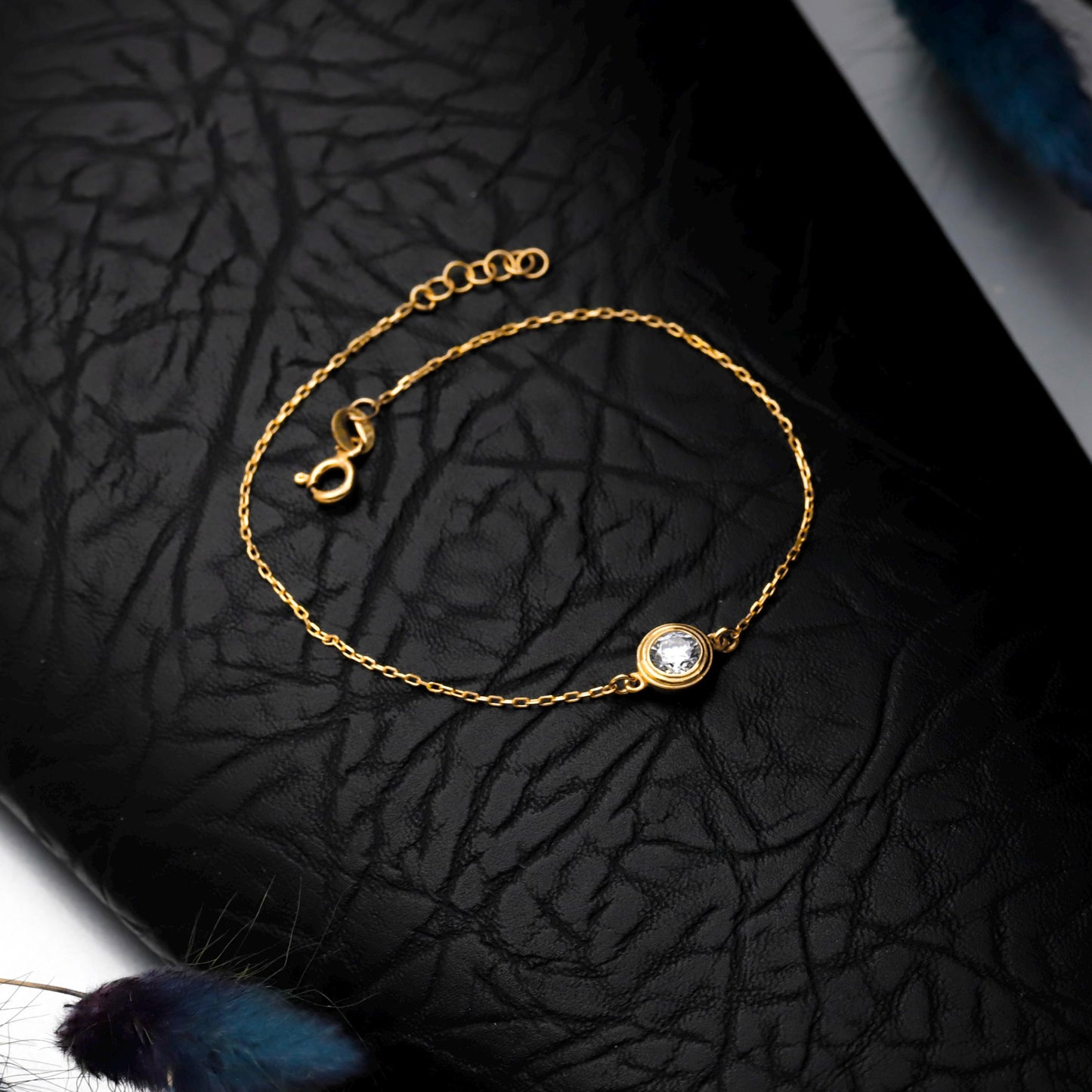 Minimalist Gold Solitaire Bracelet – Dainty Waterproof Valentines Day Gift