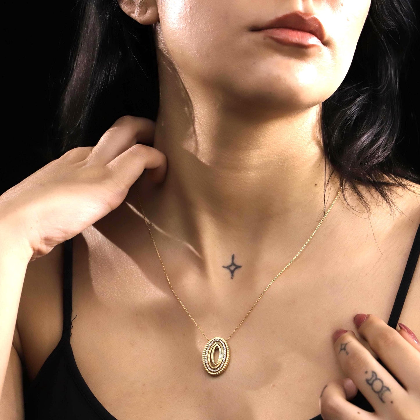 Gold Oval Pendant Necklace – Layered Statement Jewelry, Gift for Her