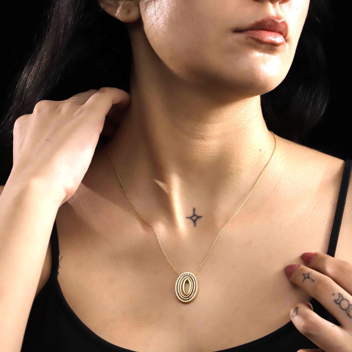 Gold Oval Pendant Necklace – Layered Statement Jewelry, Gift for Her