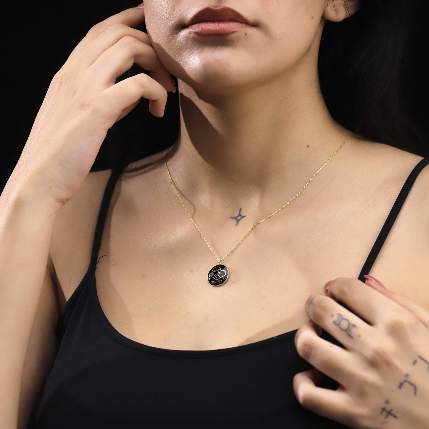 Gold Enamel Mom Necklace, 925 Sterling Silver Necklace, Medallion Necklace, Mom and Baby Pendant, Anniversary Jewelry, Gift for Women